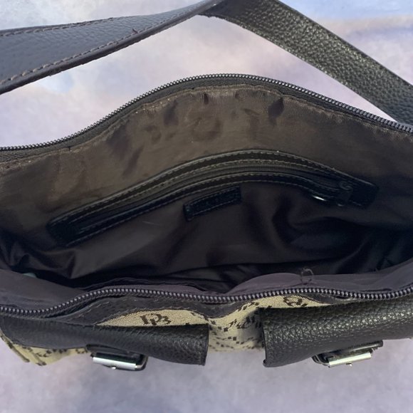 Dooney & Bourke Signature Canvas Shoulder Bag in Like New Condition!!! - Picture 11 of 13